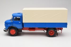 Mercedes L911 Zils Schuco 1:18 450044800 Metāls — attēls 4 no 8