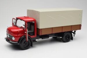 Mercedes L 911 Sarkans Schuco 1:18 450016400 Metāls — attēls 2 no 8