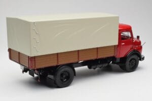 Mercedes L 911 Sarkans Schuco 1:18 450016400 Metāls — attēls 3 no 8