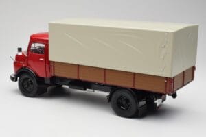 Mercedes L 911 Sarkans Schuco 1:18 450016400 Metāls — attēls 7 no 8