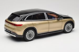 Mercedes Maybach EQS 680 V297 Bēšs NZG 1:18 B66960592 Metāls — attēls 3 no 8