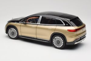 Mercedes Maybach EQS 680 V297 Bēšs NZG 1:18 B66960592 Metāls — attēls 7 no 8