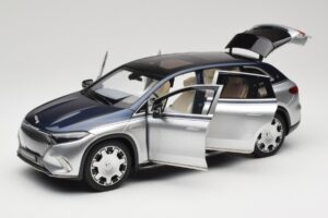Mercedes Maybach EQS 680 V297 Zils NZG 1:18 1060/23 Metāls — attēls 2 no 8