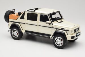 Mercedes Maybach G650 Landaulet W463 Balts Schuco 1:18 450017800 Metāls — attēls 4 no 6