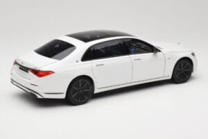 Mercedes Maybach S 680 X223 Diamond White Norev 1:18 B66960666 Metāls — attēls 3 no 8