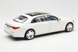 Mercedes Maybach S680 4Matic X223 Diamond Balts Norev 1:18 183918 Metāls — attēls 3 no 8