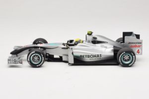Mercedes MGP W01 #4 N. Rosberg Mercedes GP Showcar 2010 Minichamps 1:18 150100074 Metāls — attēls 3 no 7