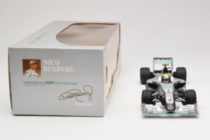 Mercedes MGP W01 #4 N. Rosberg Mercedes GP Showcar 2010 Minichamps 1:18 150100074 Metāls — attēls 6 no 7