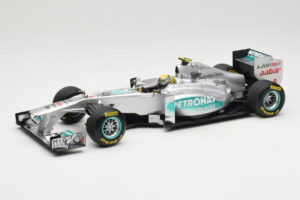 Mercedes MGP W02 #8 N. Rosberg Mercedes GP 2011 Minichamps 1:18 110110008 Metāls