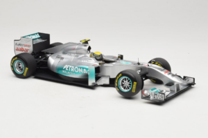 Mercedes MGP W02 #8 N. Rosberg Mercedes GP Showcar 2011 Minichamps 1:18 110110078 Metāls — attēls 4 no 7