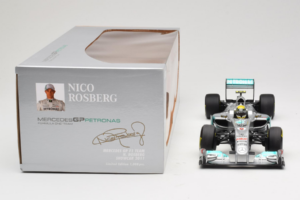 Mercedes MGP W02 #8 N. Rosberg Mercedes GP Showcar 2011 Minichamps 1:18 110110078 Metāls — attēls 6 no 7