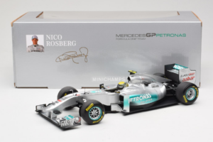 Mercedes MGP W02 #8 N. Rosberg Mercedes GP Showcar 2011 Minichamps 1:18 110110078 Metāls — attēls 7 no 7
