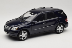 Mercedes ML W164 Tanzanite Blue Dīlera Izdevums Minichamps 1:18 B66962322 Metāls