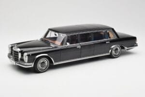 Mercedes 600 Pullman W100 Melns AUTOart 1:18 76197 Metāls