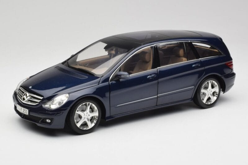 Mercedes R-Class W251 Tanzanīts Zils Minichamps 1:18 150034600 Metāls