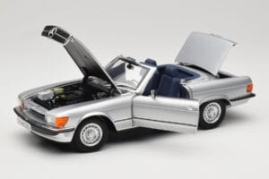 Mercedes R107 380 SL Sudrabs Norev 1:18 183725 Metāls — attēls 2 no 8