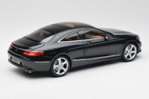 Mercedes S-Class Coupe C217 Smaragd Zaļš Metallic Norev 1:18 B66961244 Metāls — attēls 3 no 8