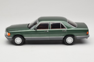Mercedes S-Class W126 Metallic Green MCG 1:18 MCG18549 Metāls — attēls 3 no 6