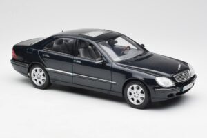Mercedes S-Class W220 Zils Maisto 1:18 56051 Metāls — attēls 6 no 8