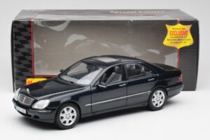 Mercedes S-Class W220 Zils Maisto 1:18 56051 Metāls — attēls 8 no 8