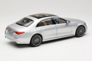 Mercedes S-Class W223 AMG Line Brilliant Silver Norev 1:18 183805 Metāls — attēls 3 no 8