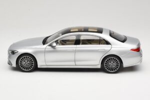 Mercedes S-Class W223 AMG Line Brilliant Silver Norev 1:18 183805 Metāls — attēls 4 no 8