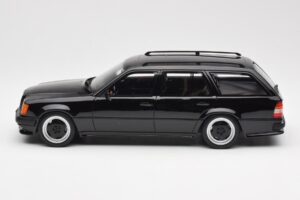 Mercedes 300 TE AMG S124 Melns Otto 1:18 OT147 Sveķi — attēls 3 no 6