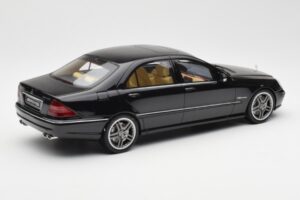 Mercedes AMG S65 W220 Melns Otto 1:18 OT846 Sveķi — attēls 2 no 6