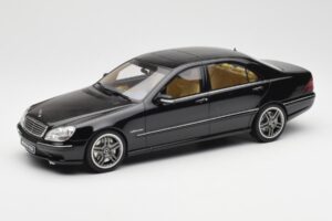 Mercedes AMG S65 W220 Melns Otto 1:18 OT846 Sveķi