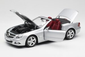 Mercedes SL 500 R230 Kabriolets Iridium Sudrabs Minichamps 1:18 B66962388 Metāls — attēls 2 no 8