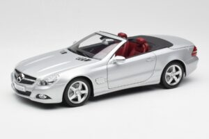 Mercedes SL 500 R230 Kabriolets Iridium Sudrabs Minichamps 1:18 B66962388 Metāls