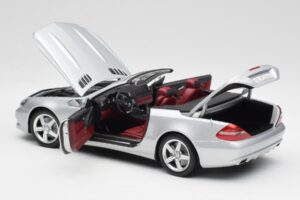 Mercedes SL 500 R230 Kabriolets Iridium Sudrabs Minichamps 1:18 B66962388 Metāls — attēls 5 no 8