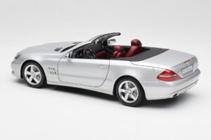 Mercedes SL 500 R230 Kabriolets Iridium Sudrabs Minichamps 1:18 B66962388 Metāls — attēls 7 no 8