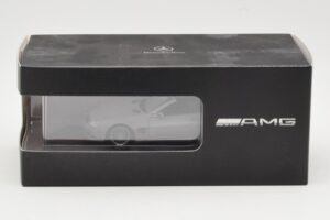 Mercedes SL 55 AMG R230 Sudrabs Minichamps 1:43 B66962347 Metāls — attēls 4 no 4