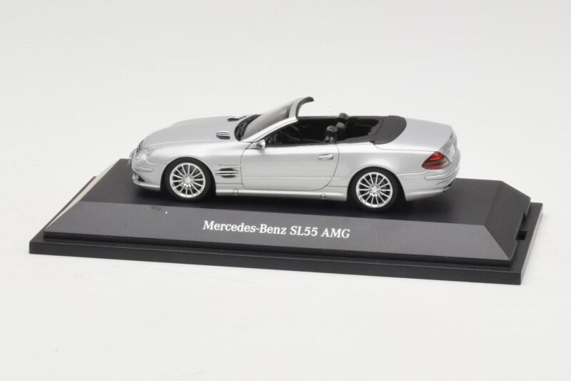 Mercedes SL 55 AMG R230 Sudrabs Minichamps 1:43 B66962347 Metāls