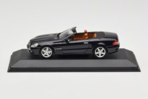 Mercedes SL R230 Melns Minichamps 1:43 B66961922 Metāls