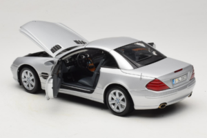 Mercedes SL R129 Sudrabs Minichamps 1:18 B66962133 Metāls — attēls 7 no 10