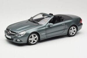 Mercedes SL R230 Amiant Green Minichamps 1:18 B66962389 Metāls