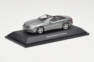 Mercedes SL R230 Palladium Silver Metallic Minichamps 1:43 B66962390 Metāls — attēls 2 no 4