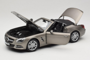 Mercedes SL500 R231 Dark Grey Matt Norev 1:18 183590 Metāls — attēls 2 no 9