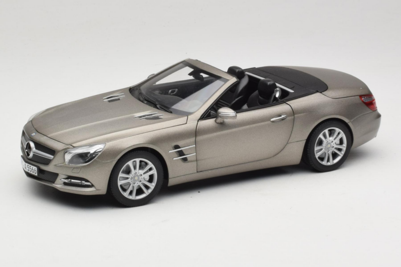 Mercedes SL500 R231 Dark Grey Matt Norev 1:18 183590 Metāls
