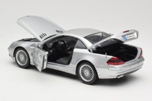 Mercedes SL55 AMG R230 Sudrabs Maisto 1:18 36894 Metāls — attēls 5 no 8