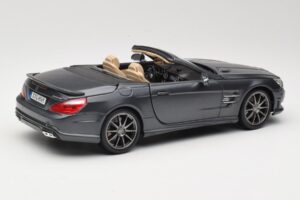 Mercedes SL65 AMG Black Series R230 Matte Black Maisto 1:18 36198 Metāls — attēls 3 no 8