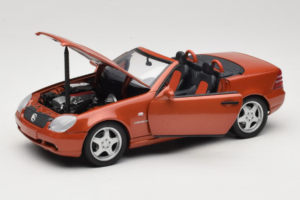 Mercedes SLK R170 230 AMG Orange Metallic Minichamps 1:18 B66005227 Metāls — attēls 2 no 9