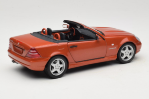 Mercedes SLK R170 230 AMG Orange Metallic Minichamps 1:18 B66005227 Metāls — attēls 3 no 9