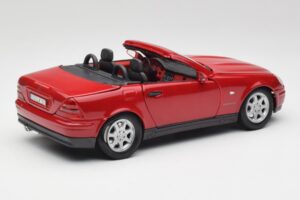 Mercedes SLK 230 R170 Sarkans Maisto 1:18 56023 Metāls — attēls 4 no 9