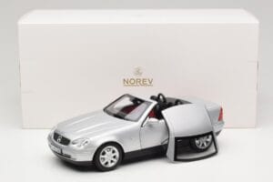 Mercedes SLK R170 Brilliant Silver Norev 1:18 183020 Metāls — attēls 9 no 9