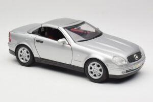 Mercedes SLK R170 Roadster Sudrabs Maisto 1:18 31674 Metāls — attēls 6 no 9