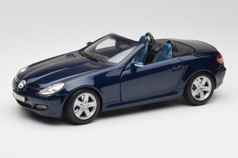 Mercedes SLK R171 Zils Maisto 1:18 B66962190 Metāls