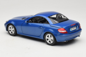 Mercedes SLK R171 Blue Metallic Minichamps 1:18 100033131 Metāls — attēls 10 no 11
